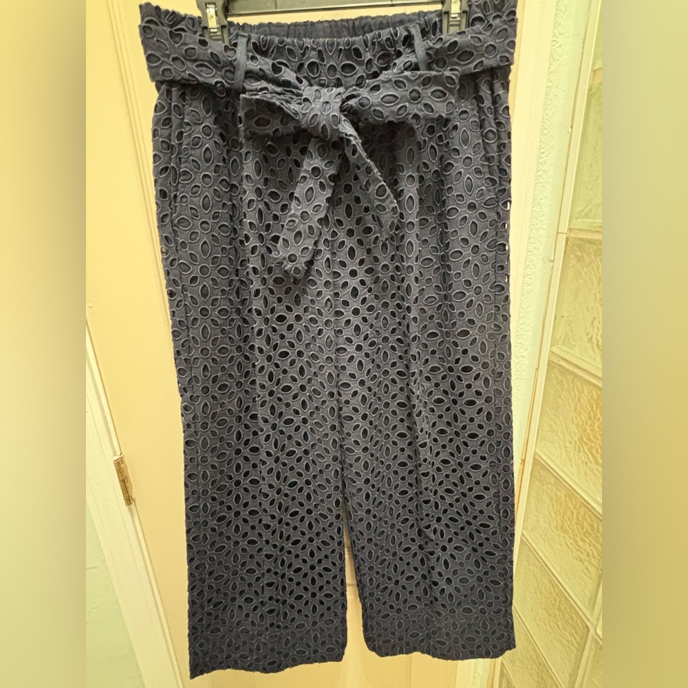 JCrew Elegant Women’s Navy blue eyelet cropped pants Pants size 12